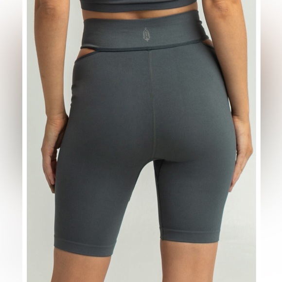 NWT FP Movement Witness The Fitness Bike Shorts Sz XS - Picture 2 of 12